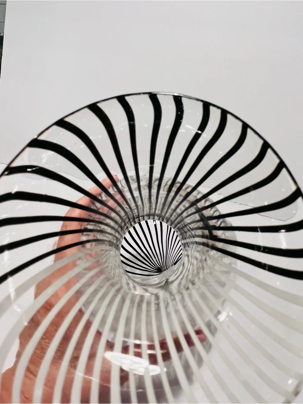MCM Dino Martens Mezza Filigrano for Aurrliano Tosso Murano Glass Vase 10.5”